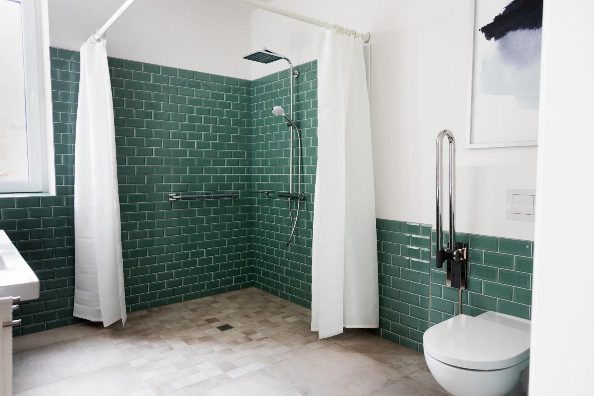 Moderne Neue Zum Wohlfuehlen Im Boardinghouse Bed & Butter